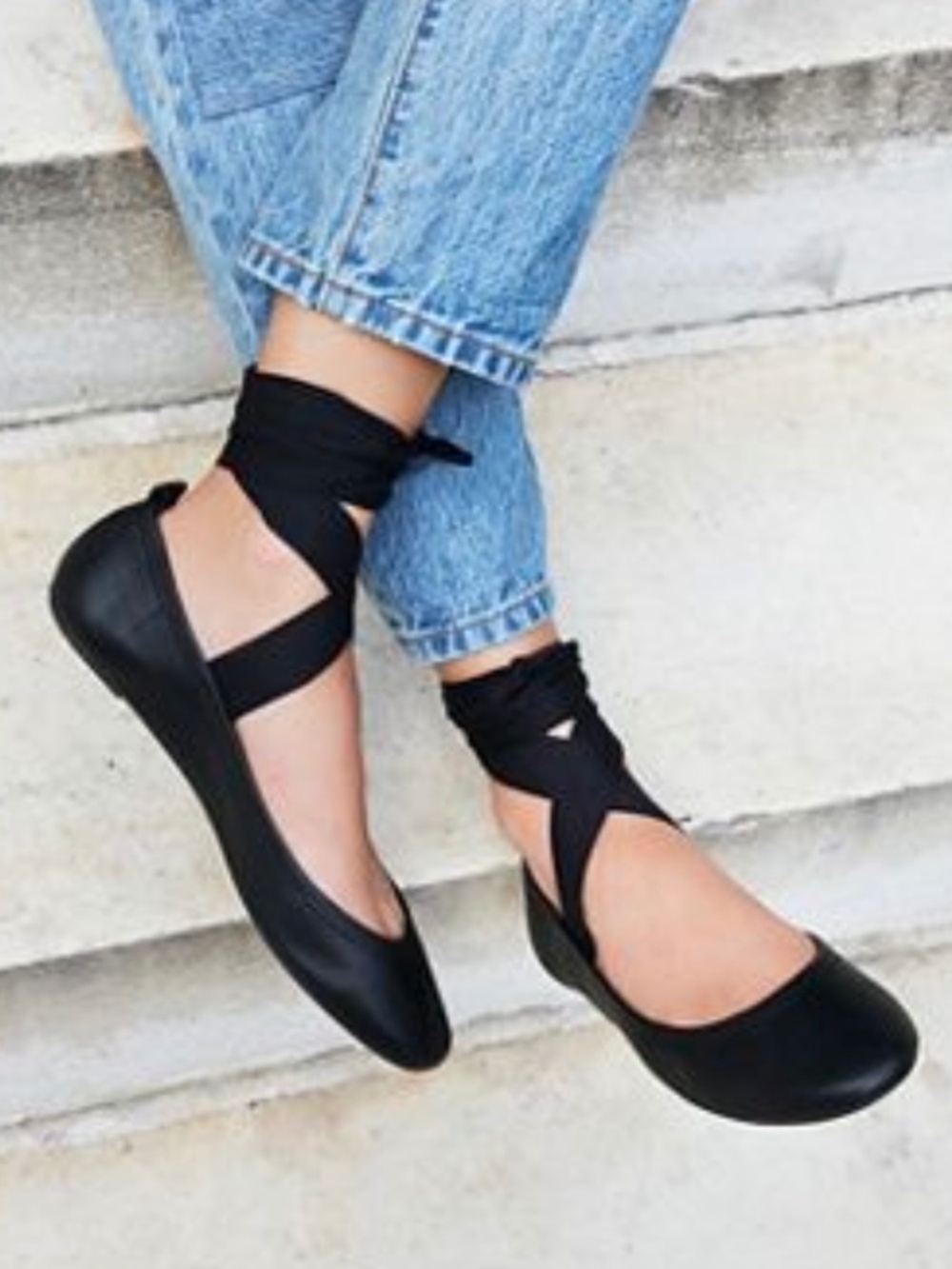 FREE PEOPLE Degas black ballerina flats ties around ankle women’s Size 36/6US